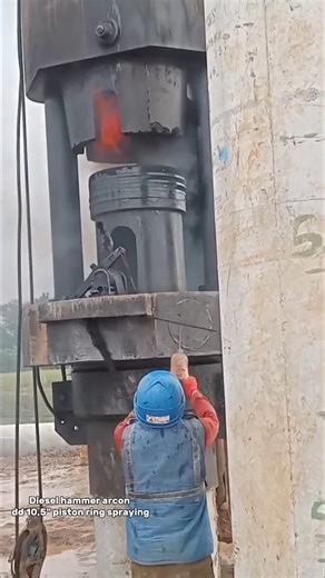 Extreme Engineering: Arcon DD-105 Diesel Hammer!