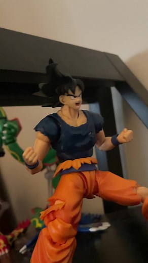 Dynamic Action Figures from Popular Anime Series