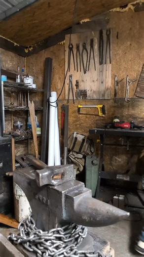 Creating a Stunning Honeycomb Forged Blade