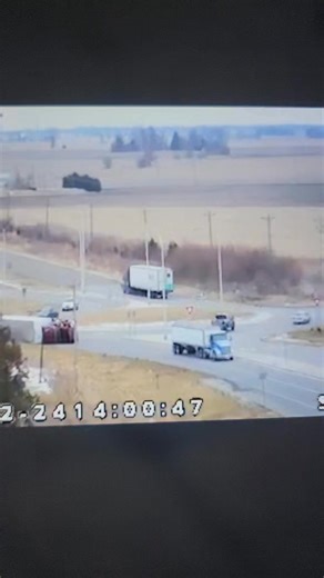 28 and 65 in roundabout | Jim Ferguson