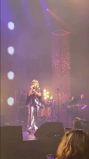 گوگوش اجرای زنده در لس‌آنجلس 2025 | Googoosh Live in Los Angeles !#گوگوش #کنسرت_گوگوش