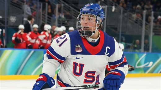 Team USA athletes Hilary Knight and Brittany Bowe get engaged at Olympics