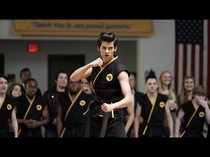 شب ضعيف بيتحول لوحش ف الفنون القتالية علشان ينتقم من المتنمرين | ملخص الموسم الاول كامل cobra kai