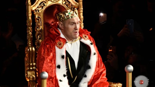 Tyson Fury drops cryptic clue about boxing comeback