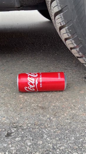 WowExperiments on Instagram: "Coca Cola, Fanta, Sprite und Mentos | Experiment #cocacola #science #Experiment #reels #viral fyp foryouballoons"