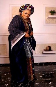 101K views · 500 shares | P'AWỌN COMBO This bedazzled velvet and Ankara combo is a definition of class. Own it ooooooo!!! @wearables....we do it right Do it with us✅ PRICE: 65,000 ( FIXED PRICE..JALE) Whatsapp 09067292754 | Wearables Atelier | Facebook