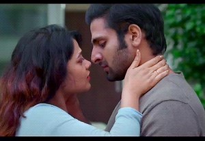 hot.actress  on Instagram: "Prarthana behere rarest kissing scene 懶襤殺 . . #prarthanabehere ##marathi #kiss #liplove"