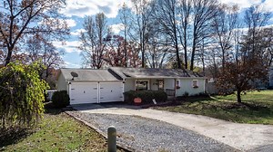 NEW LISTING: 1553 Castell Lane, Hickory, NC 28601 Buy Me! No City...