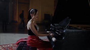 River Island: DON’T LET THE MOMENT GO • Ads of the World™ | Part of The Clio Network