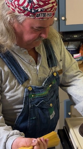 Do you break your spaghetti? #cooking | Bruce Mitchell