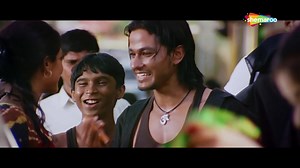 32M views · 210K reactions | Breathtaking Performance By Bollywood Actor Kunal Khemu | Bollywood Movie Traffic Signal | Neetu Chandra| #Shemaroo Iconic Bollywood Movies Bollywood Buff's Of USA Bollywood Dialoguebaazi Bollywood Fans Group Bollywood Fans Bollywood Fan Club | Shemaroo Entertainment Ltd. | Facebook