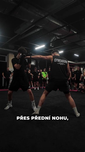 ATOM GYM SKUPINA B pondělí středa pátek 19;00 Základní technika boxu: Postoj, váha a údery . . . . #boxing #boxingworkout #sport #boxingtraining #fit