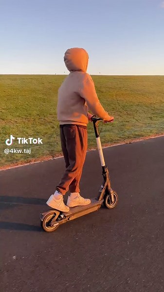 Foot brake- using the ninebot while Mukuta 10 plus in the shop #ninebot #escooter #wheelies #fyppppppppppppppppppppppp #scenery #views #viral #likeup #clean #fyp #footbrake #morningride @LBXaston