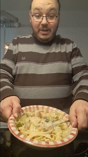 Reheat Alfredo Sauce Like a Pro! #cookingtip #fypfood #alfredosauce