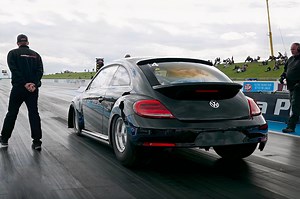 Custom-Built Electric Volkswagen Beetle Making 6500HP is a Drag Racing Monster