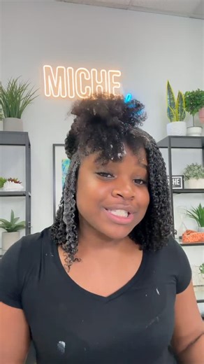 MICHE Beauty | Coily, Wavy, Curly Hair Products on Instagram: "It’s the year-over-year growth for us. 😍✨⁠ Healthy definition + curl protection = the perfect recipe for retention.⁠ ⁠ Set-Gel-To-Foam Mousse did not disappoint!⁠ ⁠ #MicheBeauty #CurlProgress #LengthRetentionJourney #NaturalHairRoutine #HealthyCurls"