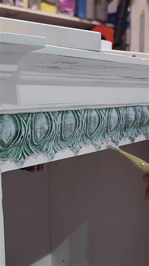 Dry Brushing Techniques for Beautiful Painted Pieces