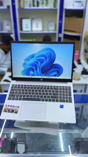 HP 250 G10 Notebook PC CPU: Intel® Core™ i7 (13th Gen) RAM: 16 GB Storage: 512 GB SSD Display: 15.6" FHD Keyboard: Backlit Performance: Fast, reliable, ideal for work & study. 📞 WhatsApp: wa.me/252617510075 #HP250G10 #Corei7Laptop #BusinessLaptop #StudentLaptop #RaqiisElectronics #LaptopForWork #LaptopForStudy #FastPerformance | Raqiis Electronics Mobiles and Computers