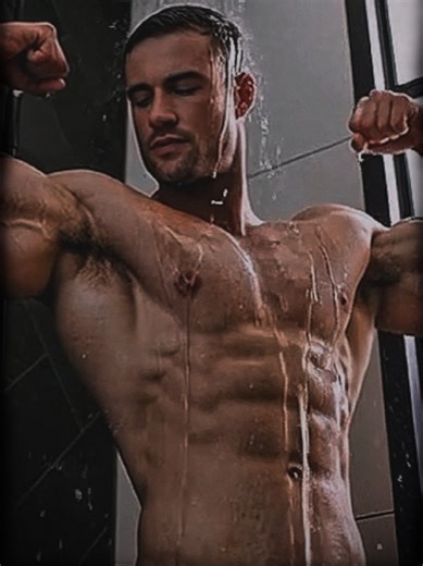 A Man Who Likes To Flex His Bicep Muscles!!! #muscle #gay #women #shower #FYP @B