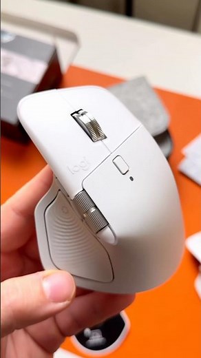 Logitech MX Master 4 Mac Edition Unboxing 🔥