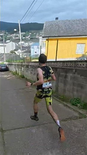ALAIN SANTAMARIA A FEW KILOMETERS FROM THE FINISH LINE! #running #trail