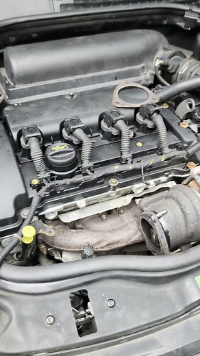 2008 Mini Cooper S: Turbo Down Pipe Removal