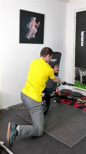 One-arm rowing, lumberjack with resistance bands