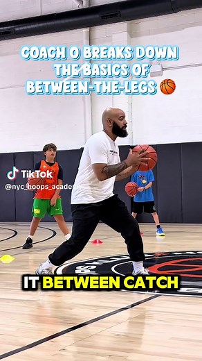 🏀 KEEP IT SIMPLE. BUILD YOUR HANDLES. One of the most basic drills — and one of the most important. Start stationary and work on your between-the-legs dribble. Don’t rush. Focus on control, rhythm, hand placement, and keeping the ball low. Master the simple movements first. Once the foundation is right, speed and advanced combinations will come naturally. 📍 Brooklyn, New York 🏀 Hoops Academy | Youth Basketball Training #HoopsAcademy #BrooklynBasketball #NYCBasketball #YouthBasketball #Brookly