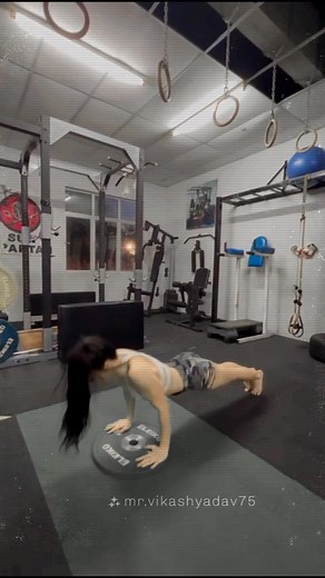 9.5K views · 482 reactions | Clapping push up  | 白日梦 | Facebook