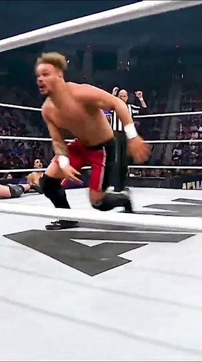 #DanteMartin takes FLIGHT! #AEWDynamite