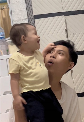 Suara Singa: Edit Video Anak Singa yang Lucu