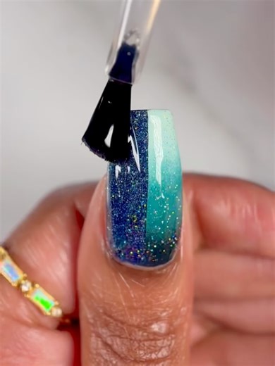 SuzieMoon🌙 on Instagram: "✨ Colour-block Designs ✨ 1 or 2. Which one is your fave? 1 💙💚 Winter Colour-block Design 2 💚🍁 Autumn Colour-block Design Happy Hump Day! Sharing two colour block designs. Are you Team Winter or Team Autumn? Let me know your fave in the comments! #nailsinspiration #ignails #cutenails #nailtrends #simplenails #trendynails #naildesigns #nailart #pinterestnails #creativenails #nailarttutorial #simplenailart #easynailart #gradientnails