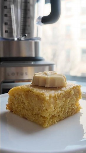 fluffy cornbread with maple compound butter 🌽🍁