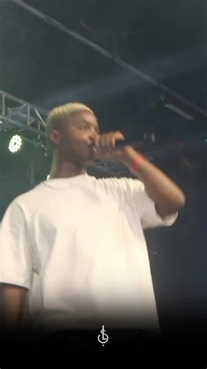 S I M L I N on Instagram: "@tonydayimane ft @u.simamane - Dilikiyane lyrics 📍 #tonydayimanetypebeat #tonydayimanefans #tonydayimane #tonydayimanefp #usimamane🎤 #usimamanefans #usimamane #usimamane🇿🇦 #sahiphopmusic #sahiphop #samusic #lyricvideos #lyricvideo #lyrics #fyp #music #simlin"