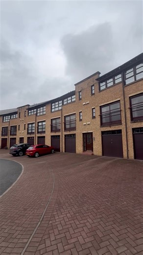 Slater Hogg East Kilbride (@slaterhoggeastkilbride)’s videos with The Keeper - Bonobo