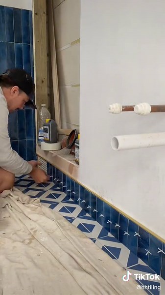 This skirting bangs 🔥 #tile #tiler #tilework