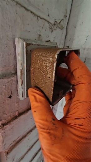 Mortar vs Brick… Guess Which One Rips Out 👀