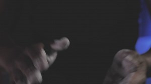 A man chalking his hands, close up - Free Stock Video