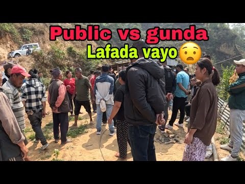 (Public vs gunda) yo bato ma gadi chalna paudaina 😯😲
