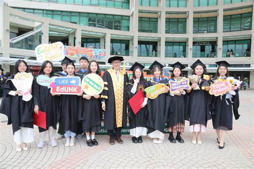 Our 4-day Graduation Ceremony is in full swing! This year, we proudly celebrate over 5,700 graduates – including the first cohorts from AEDI & AAPSEF, and 23 elite athlete students who have shined both in class and in their sports. 💪🏅 President Prof John Lee Chi-Kin congratulated all graduates, encouraging them to stay courageous, innovative, and prepared to make a difference. EdUHK also appointed Doo Hoi-kem and Chan Yan-kit as new Elite Athlete Friendly University Ambassadors – sharing their