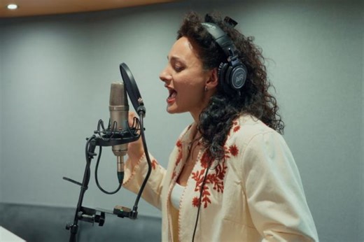 Paddington The Musical releases new number performed by Victoria Hamilton-Barritt