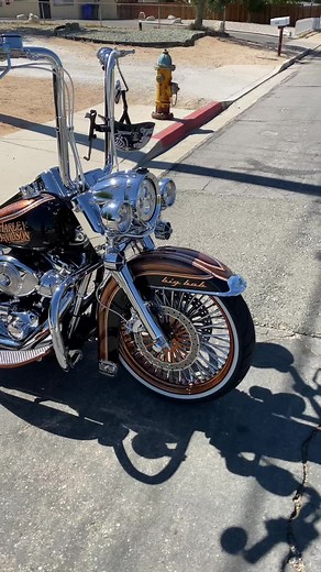 Harley Davidson Road King Classic 2023 - King Life