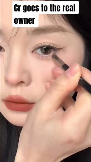 try this Korean eye liner tutorial 🍒🌷