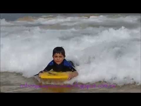Aprendiendo bodyboard con 4 años