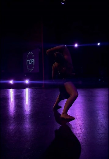 Lyrical Solo Dance Routine for Emotional Storytelling