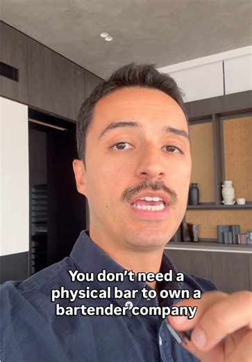 The mobile bar model is one of the most accessible ways to go from working behind someone else’s bar to running your own business. I started Shake & Strain Bar with exactly that. Equipment, a system and a decision to take it seriously. It grew into a mobile cocktail company operating across Australia, weddings, corporate events, private functions. Not because I had a venue. Because I had a structure. If you want to know how to start from zero, comment FORMULA and I’ll walk you through it. 👇 #mo