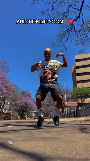 16 reactions | Yess tik tok doesn't pay and stuff. But one thing i saw shooting videos on TikTok helps you see your growth and hone in your craft❤️✨ Especially a person like me who also creates his own dance routine and who is also dedicated and professional to his work, DANKO蘭 | HD Snap | Facebook