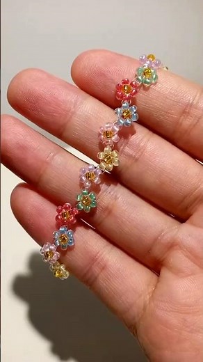 Create Your Own STUNNING Beaded Flower Bracelet!