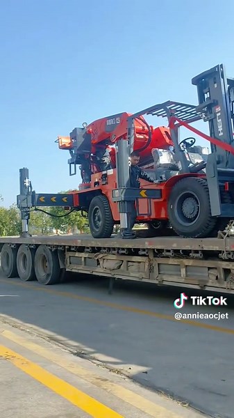 Loading Forklift Crane Operations Explained