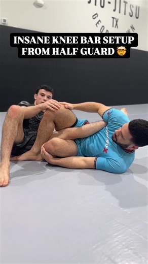 Christos Papadelos on Instagram: "One of the coolest knee bar setups and available pretty much any time you are attacking an outside heel hook 🤯 Repping @bfxgear / @choju.life"